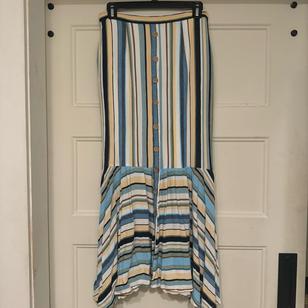 Pinstripe mid length skirt size S